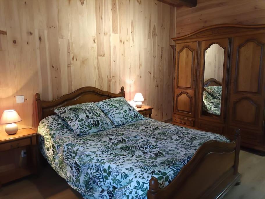 Gite Aux Bois D'En Temps Lunas  ภายนอก รูปภาพ